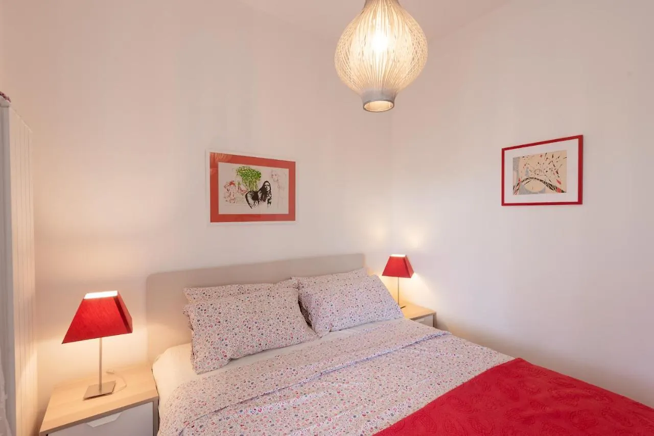Apartment Anna Pula 0*,